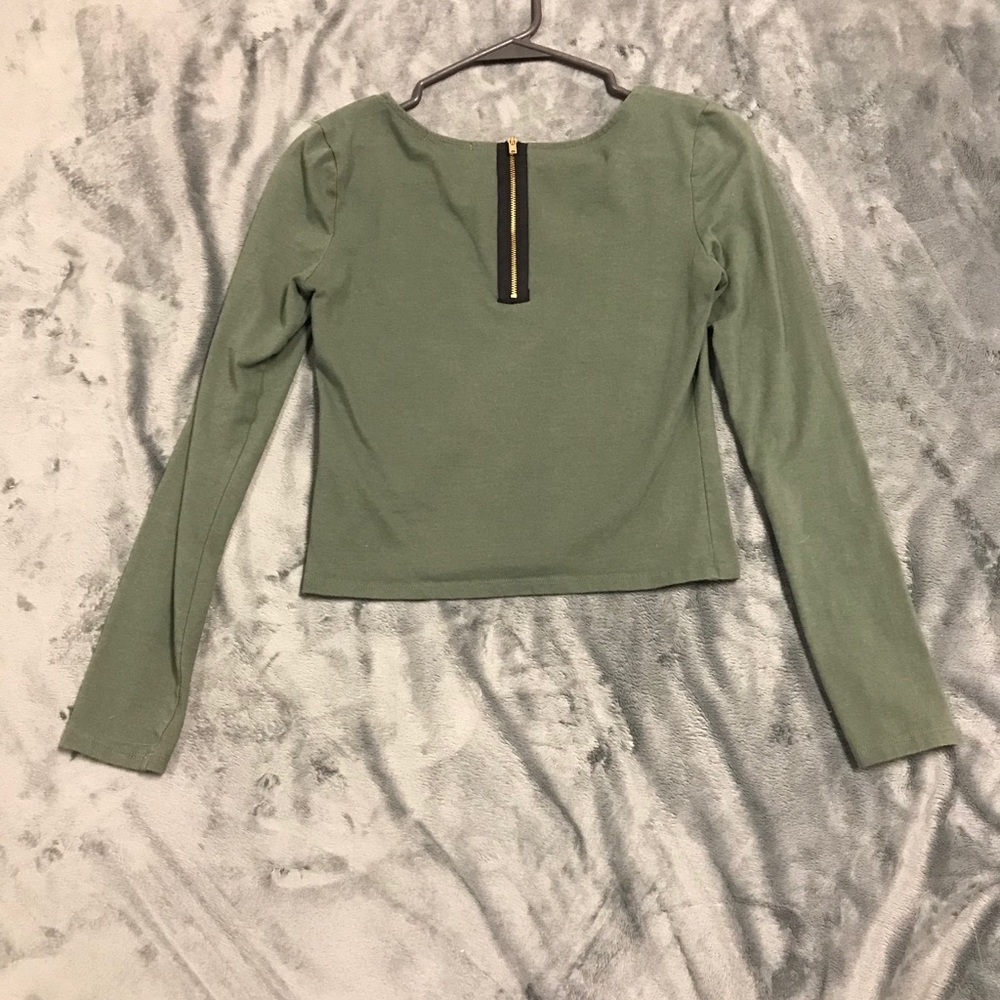 Army green long sleeve crop top